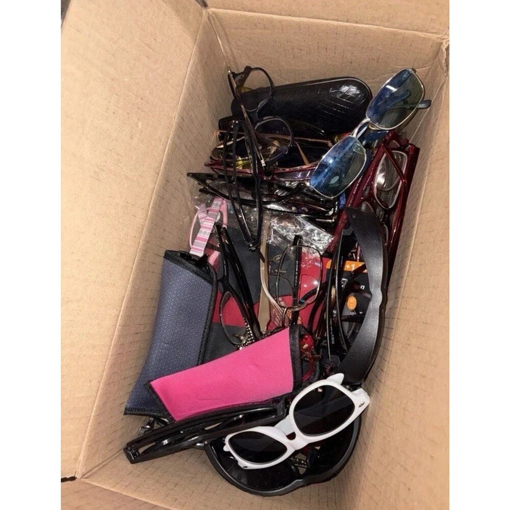 Sunglasses & Eyeglasses Mystery Box Mixed Brands Lot 4lb 2.3oz Bulk Resale